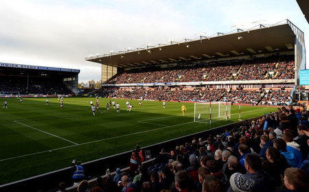 同样吸引了 同样吸引了